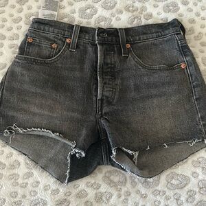 Black Levi’s women’s Jean shorts